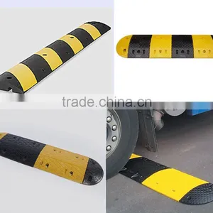 Rubber Speed Bump for Traffic Safety thumbnail-1