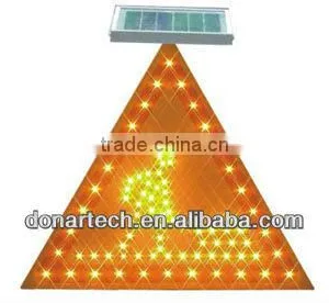 Solar LED Traffic Light thumbnail-2