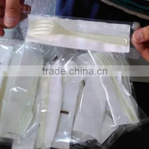 Napkin and Disaposable Cutlery Packing Machine DCTWB-250X thumbnail-3