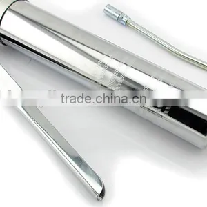 600CC Popular Automobiles Lubricant Tools With Silver Color Design thumbnail-5