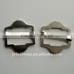 Brass Buckles Mainly Used in Belts, Bags, Garment Etc. thumbnail-1