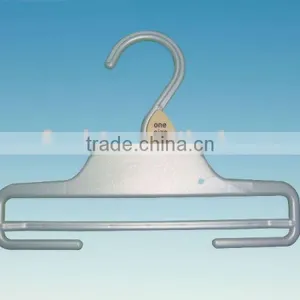 Pant Hanger for Children thumbnail-1