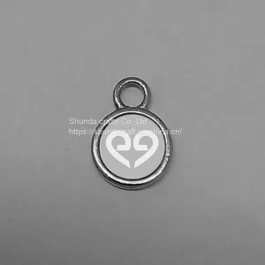 China Factory Multifunctional Hanging Metal Buckle Smile Emoticon Accessories For Kids For Gifts thumbnail-2