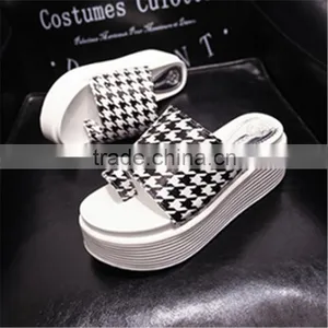 Clip Toe Stylish Latest Dress Designs Fashion Nice Women Nude Beach Slippers thumbnail-2