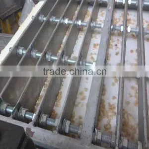 Top Quality High Efficency Cashew Nut Cutting Machine/ Peanut Chopping Machine/nut Chopping Machine thumbnail-2