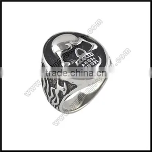 Stainless Steel Cross Skull Ring thumbnail-3