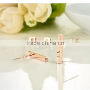 Stainelss Steel Rose Gold Clip Rectangle Earring Imported From China thumbnail-4