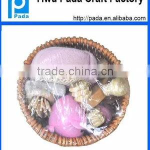 Deluxe Willow Straw Basket Spa Gift Set thumbnail-1