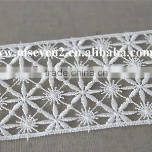 New Decoration Embroidery Lace Designs Lace in 5cm in White 100% Polyester Flower Pattern Embroidery Lace Trim thumbnail-4