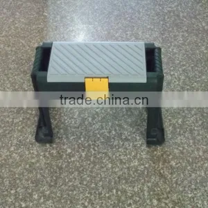 Kneeling Stool thumbnail-1