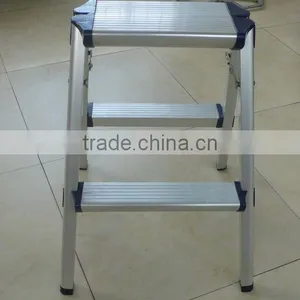 Foldable Aluminum Ladder thumbnail-1
