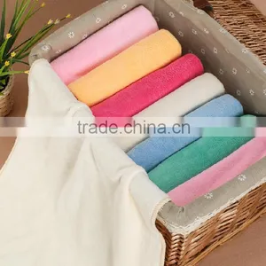 Chian Manufacture Microfiber Pet Cleaning Glove thumbnail-3