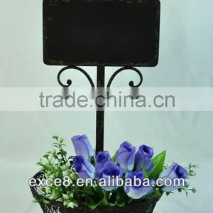Vintage Decorative Metal Wall Basket for Plants thumbnail-1