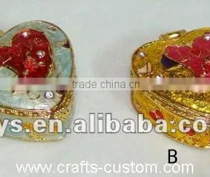 Heart-shaped Jewelry Box, Pewter Material, Gold Plating thumbnail-1
