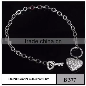 Fashionable Floating Locket Pendant Heart Bracelet thumbnail-1