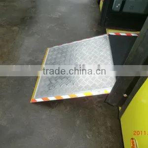 Manual Wheelchair Ramp for Bus thumbnail-2
