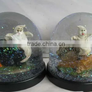 Plastic Halloween Ghost Pumpkin Snow Globe thumbnail-1