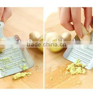 CY140 Stainless Steel Nonslip Handle Ginger Crusher Garlic Grater Rinder Shredder Silver Tone thumbnail-2