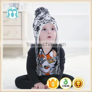 Cool Skull Pattern Baby Knitted Caps Pom On Top For Autumn,Fashion Unisex Knitting Hats With Tie thumbnail-1