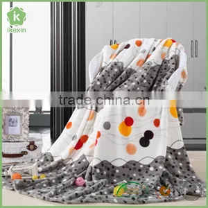 Soft And Fashion Microfiber Coral Fleece Blanket thumbnail-5