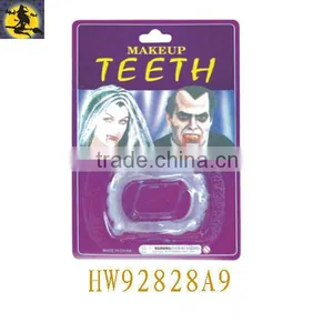 Blister Card Packing Toy Vampire Teeth Halloween Favor thumbnail-1