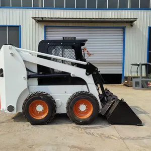 is Highly Maneuverable and Can be Easily Adapted to a Variety of Attachments, Allowing it to Perform U-turns in Place With Great Flexibility. thumbnail-4