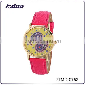 Yiwu Fashion Women Art Pattern Leather Watches thumbnail-1