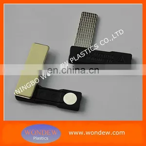 Magnetic Badge Holder / Retractable Badge Holder thumbnail-1