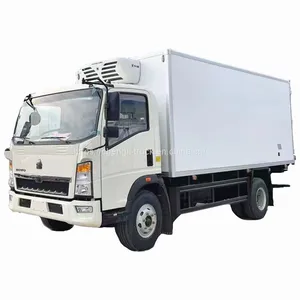 China Howo 4x2 Refrigerated Lighter Truck Trade for Transport Meat thumbnail-1