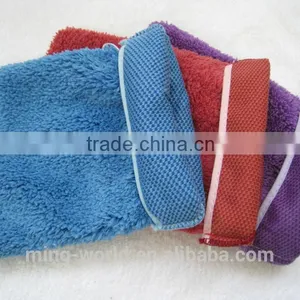 Promotional Multi-Purpose Microfiber Cleaning Mitt thumbnail-2