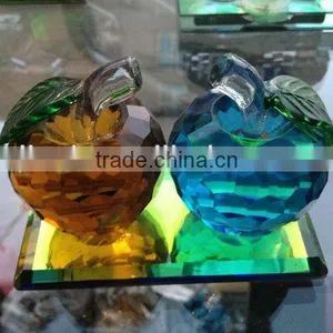 Laser Workmanship Crystal Apple thumbnail-1