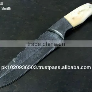 Handmade Damascus Knife thumbnail-1