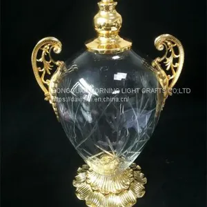 Glass Vase thumbnail-1