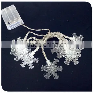 Fancy White Battery Snowflake Christmas Lights thumbnail-1