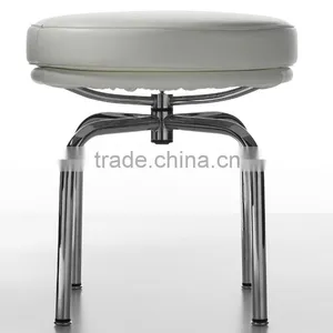 Le Corbusier Lc8 Pu Seat Swivel Waiting Chair thumbnail-1