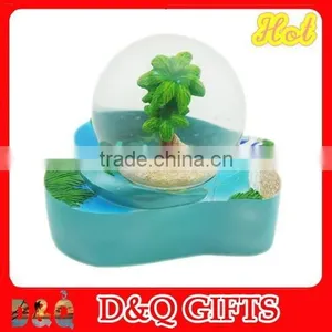 Polyresin Souvenir Snow Globe With Double Coconut Palm Tree Inside thumbnail-3