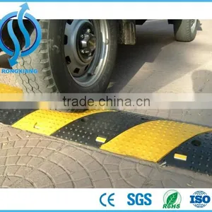 Rubber Reflective Road Speed Hump thumbnail-1