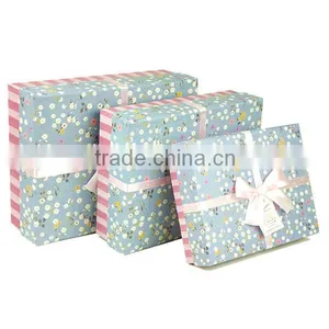 Delicate Blue Flower With Pink Stripe Gift Box thumbnail-1