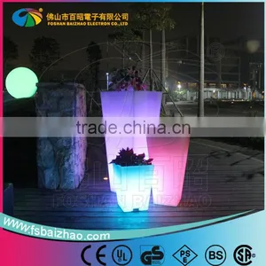 Colors Changing Iluminated LED Garden Outdoor Planter Flower Pot Light thumbnail-5
