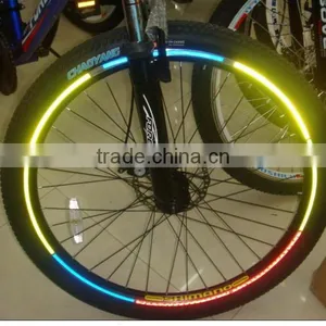 Riding at Night the Necessary Equipment Spoke Reflector Mountain Bike Reflective Strips Rim Steel Wire Card Reflective Spoke thumbnail-1
