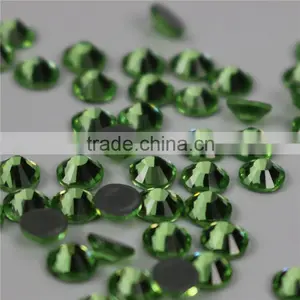 Top Quality Wholesale Light Green Flat Back Hotfix Rhinestones for Bags Saree Weddingdress thumbnail-3
