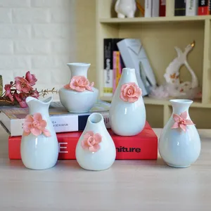 Modern Simple European Hand Made Small White Ceramic Flower Vase For Showroom Decor thumbnail-1