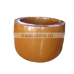 Simple Fiberglass Flower Pot thumbnail-2
