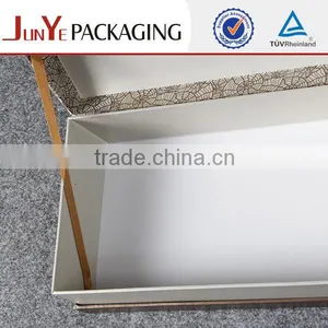 Cardboard Bag in Gift Box for Wine Glasses thumbnail-2
