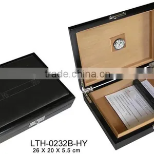 Small Wooden Cigar Humidor thumbnail-1
