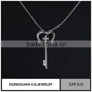 Custom Fashionable 925 Silver Charm Key Pendant Necklace thumbnail-2