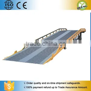 Adjustable High Duty Steel Loading Yard Ramp / Car Loading Mobile Ramp Slope thumbnail-1