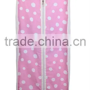 Wind Coat Hanging Closet thumbnail-1