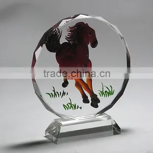 2016 Unique Design Engraved Brave Red Horse Crystal Paperweight thumbnail-1