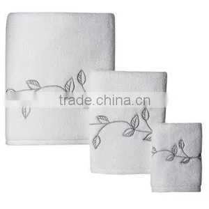 Embriodered Bath Towels thumbnail-1